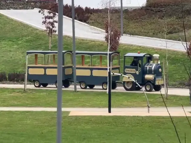 Vídeo de comboios e diversões num evento SomXXL (1)