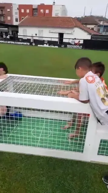 Vídeo de comboios e diversões num evento SomXXL (4)