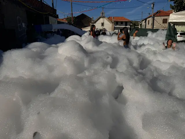 Foto de festas de espuma num evento SomXXL (6)