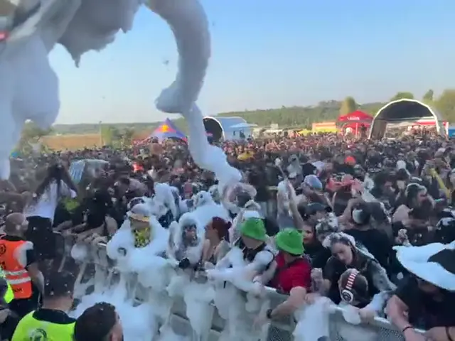 Vídeo de festas de espuma num evento SomXXL (6)