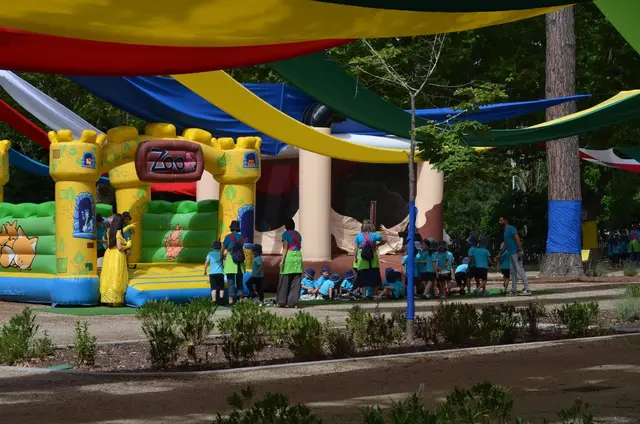 Foto de insufláveis num evento SomXXL (4)