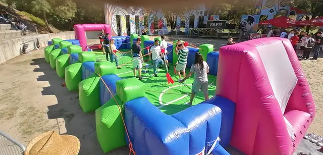 Foto de insufláveis num evento SomXXL (21)