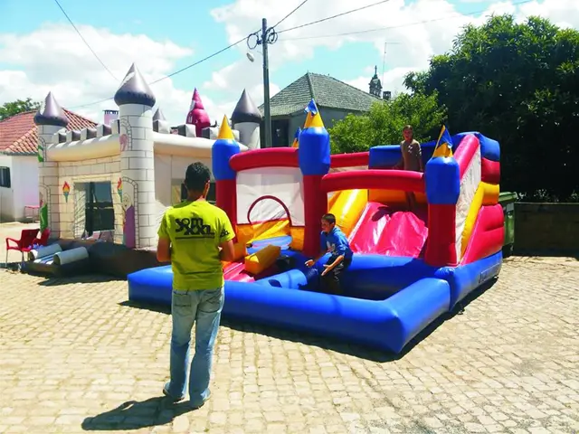Foto de insufláveis num evento SomXXL (23)