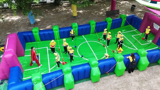 Foto de insufláveis num evento SomXXL (35)