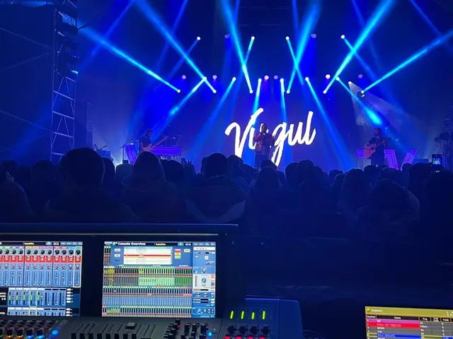 Foto de som e luz num evento SomXXL (12)